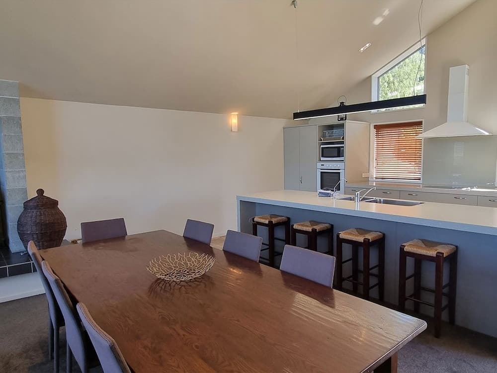 90 Conical Hill Road