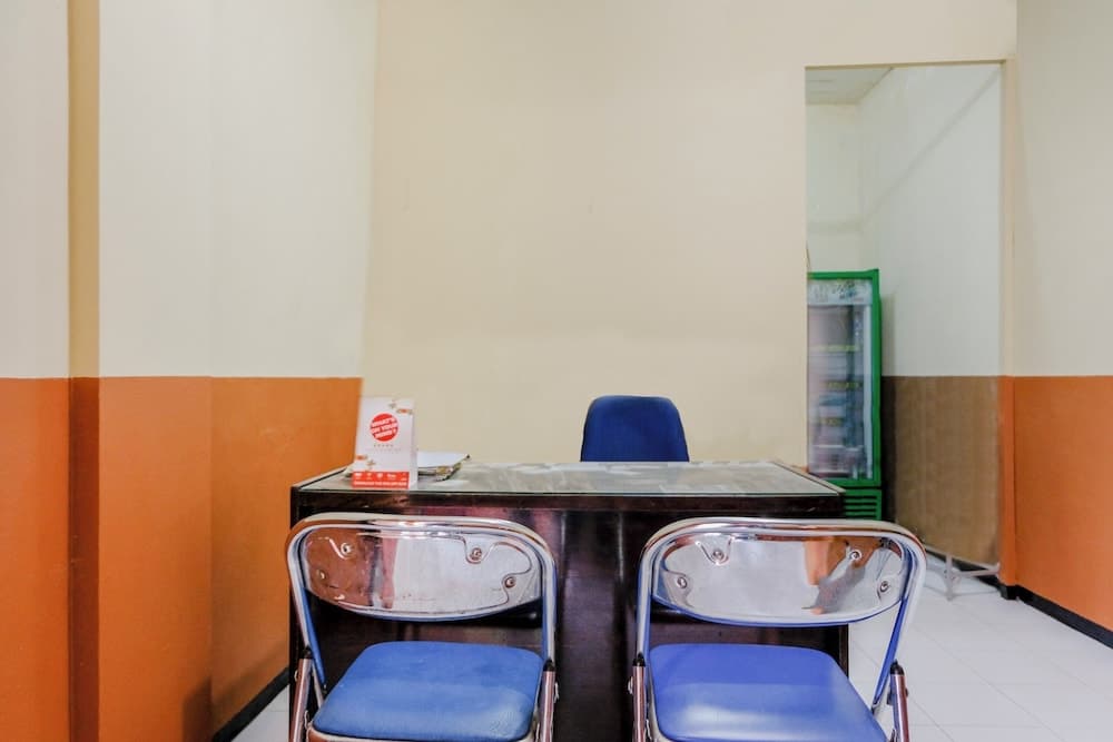 OYO 1342 Uniga Malang Family Residence