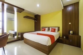 Capital O 1973 Guest House Toserba Selamat Syariah Pelabuhan Ratu