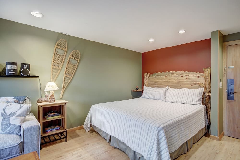 Ge At Breckenridge Peak 9 Inn, Liftside 403 Studio Bedroom Condo by Redawning