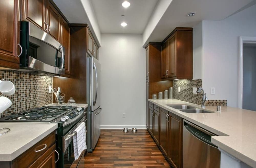 Lavish Suites At Bel Air