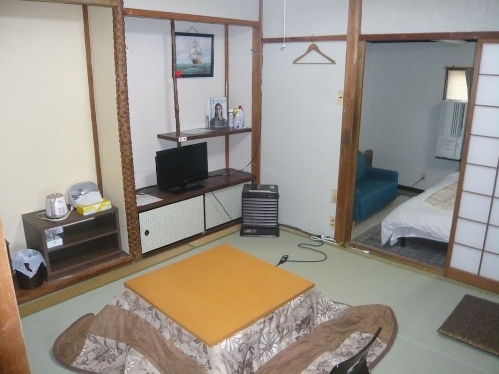 Youth Hostel Wanihama Seinen Kaikan