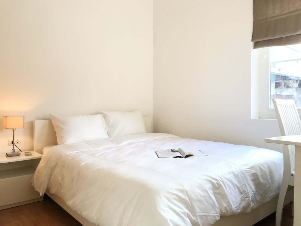 Apartment Pham Huy Thong