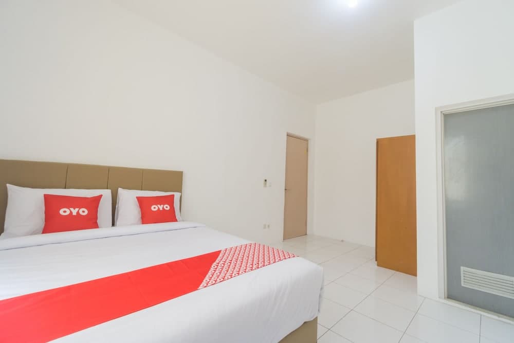 Super OYO 2110 Rotterdam Guest House