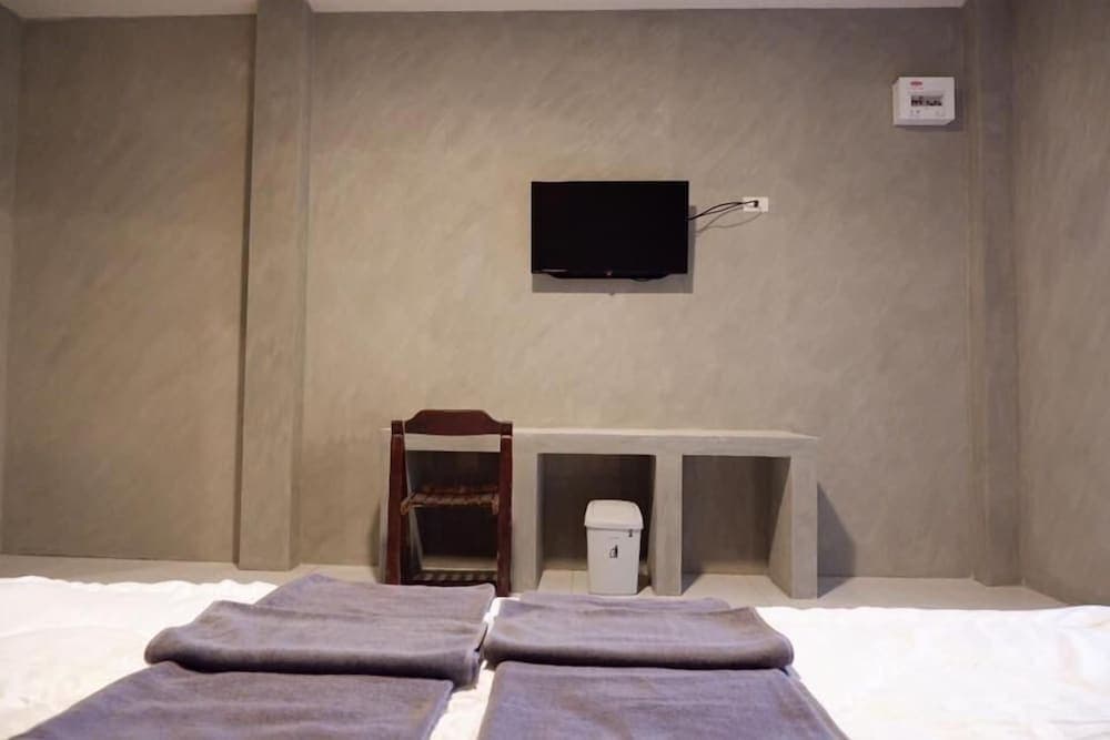 Terminal 1 cafe and resort