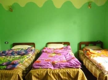 Safary Hotel - Hostel
