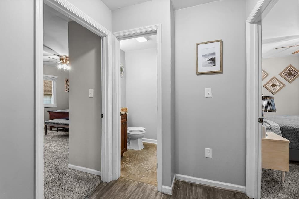 Rotties' 2 Bedroom Home by RedAwning