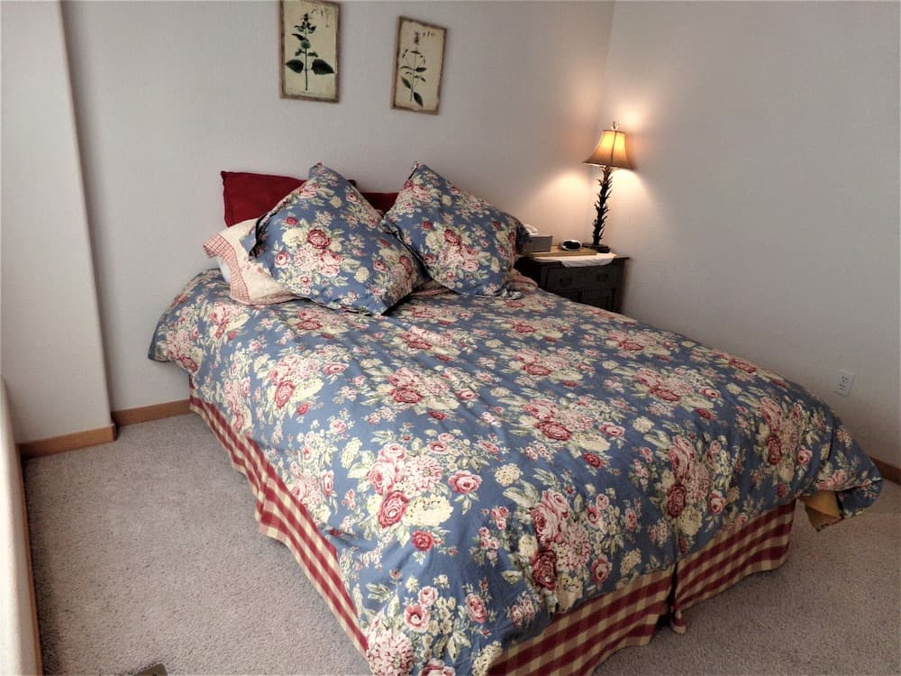 Fawn Townhome 4 bed 3 bath HTJP4