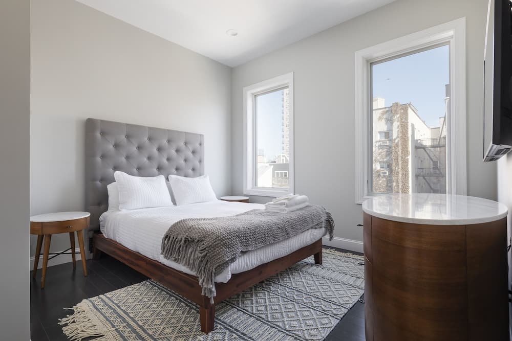 Deedee's Downtown Hoboken 2