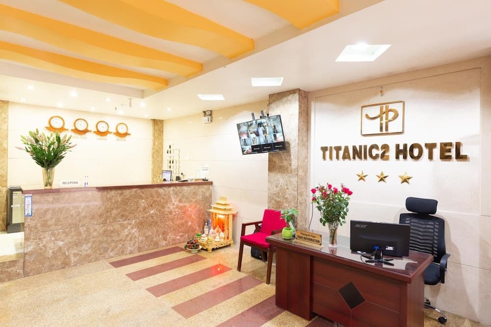 Titanic 2 Hotel