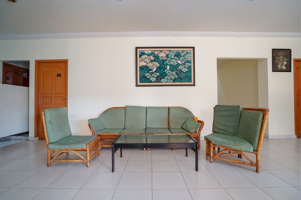 OYO 2025 Wisma Musdalifa