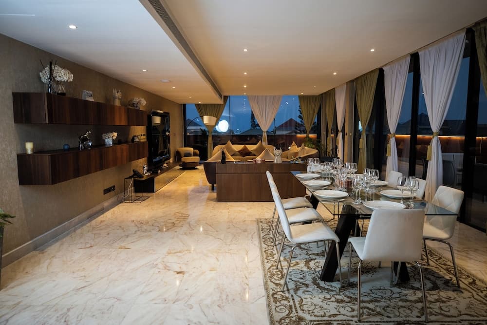 Bel Air Crest Hotel & Suites