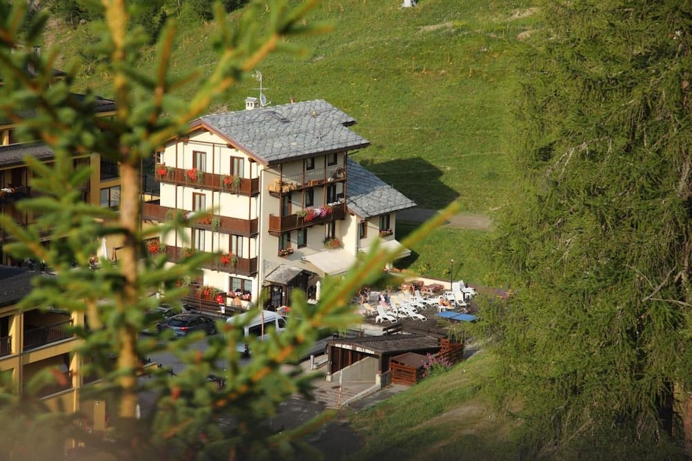 hotel image