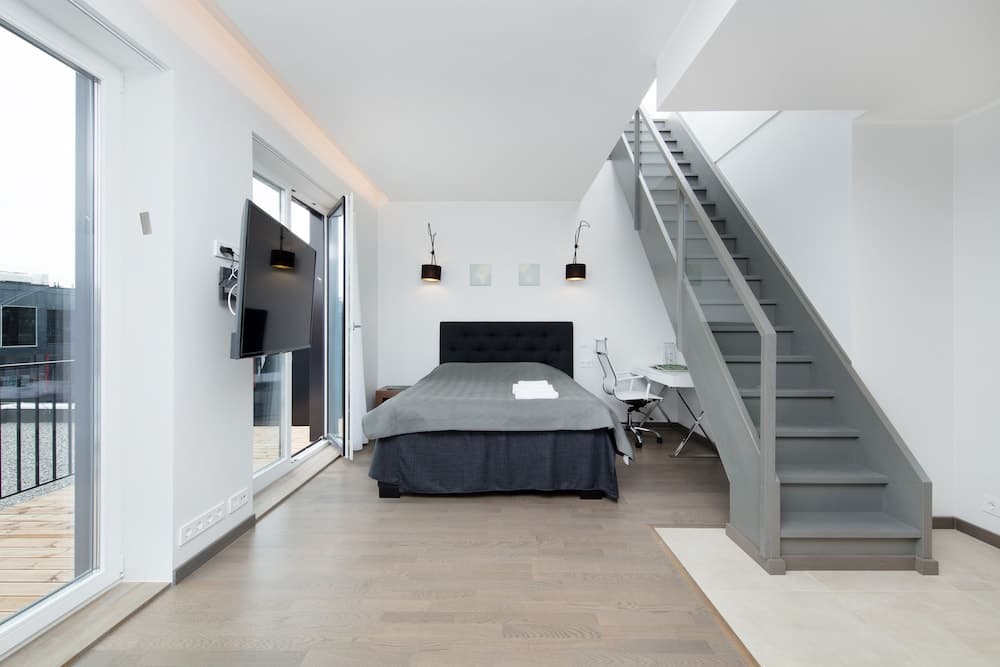 8ERA Business Executive Rotermanni Apts