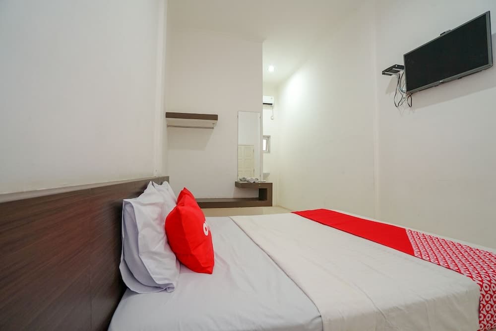 Super OYO 1868 Penginapan Sekip