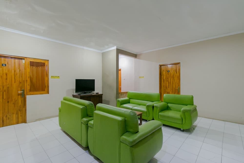 SPOT ON 1899 Berkah Homestay