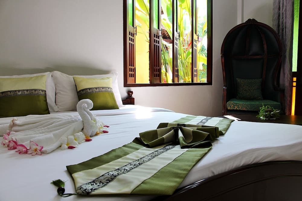 Excellence Villas & Hostel