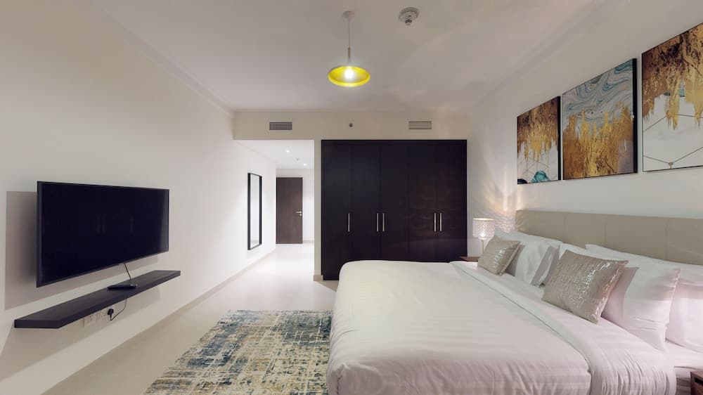 Lux BnB Dubai Creek Residences