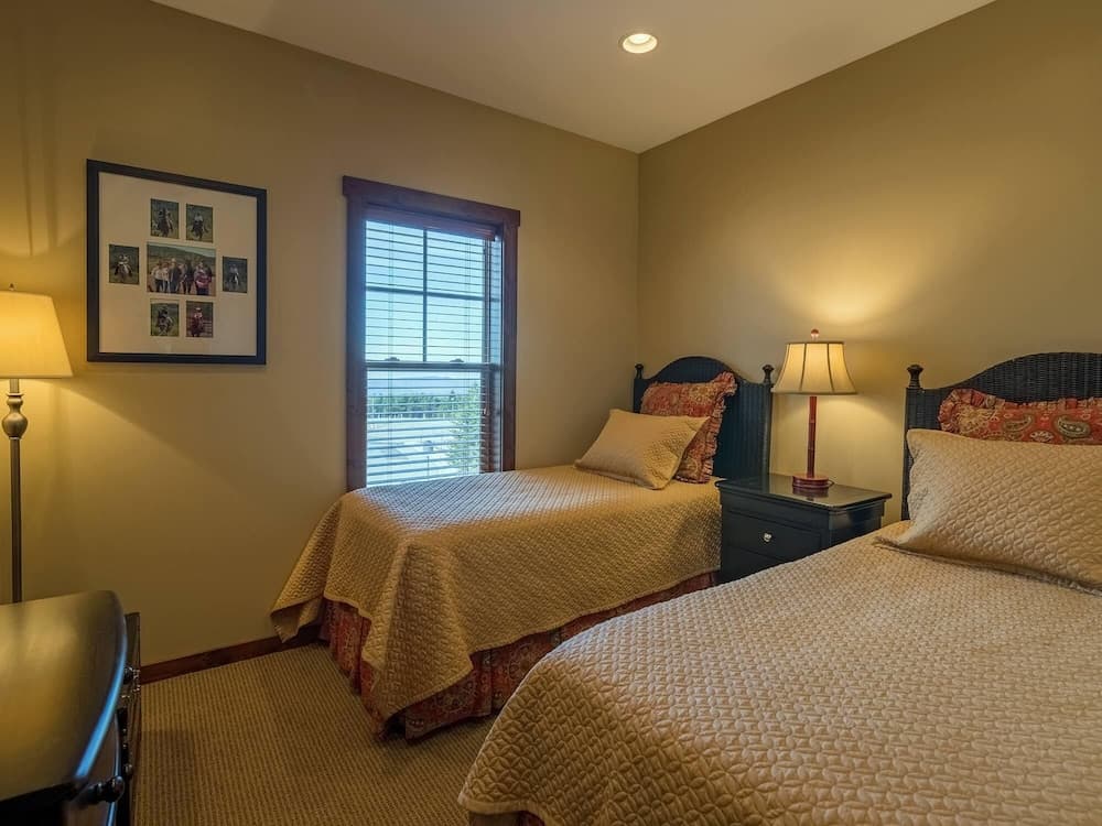 3 Br: Soaring Eagle 301