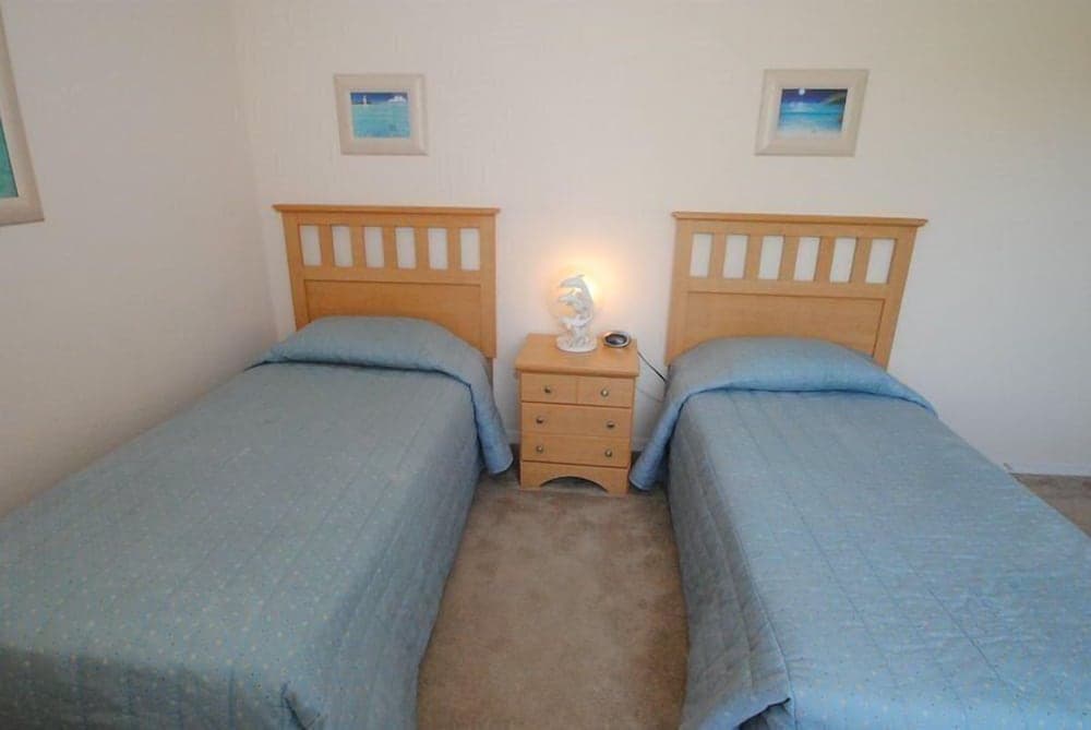 4 Bed 2,5 Bath Pool Home Close to Disney and Shopping