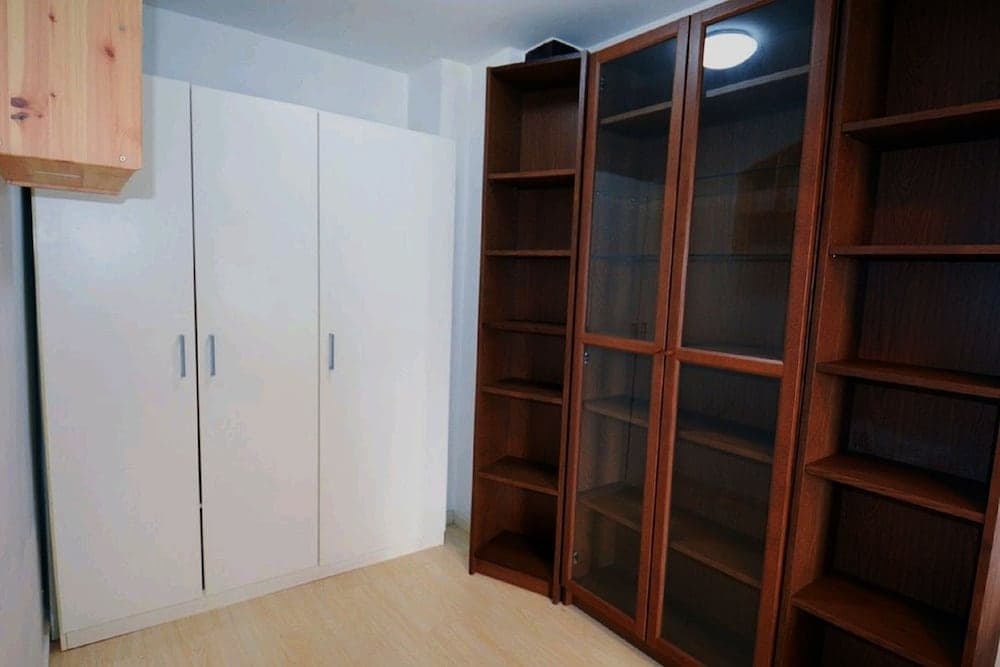 Avatar American Style Large Queen Bed Apartment