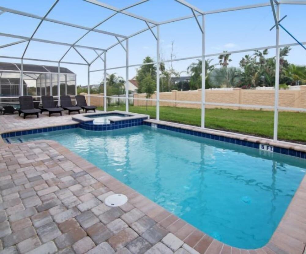 Amazing 8 Bedroom 5 Bath Pool Home In Championsgate Golf Resort