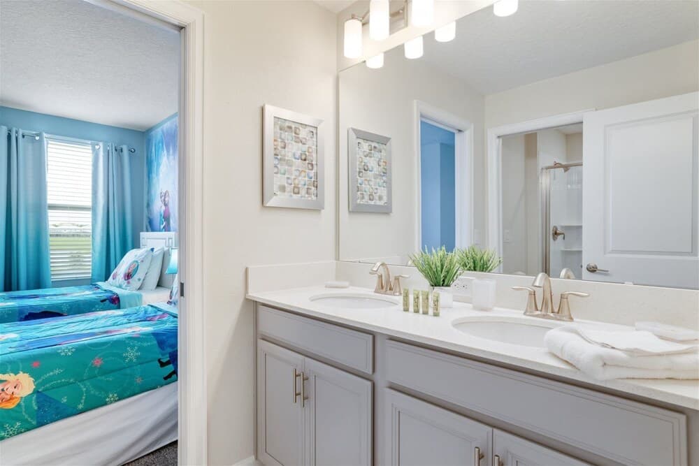 Amazing Championsgate Resort 6 Bed 6 Bath Pool Home