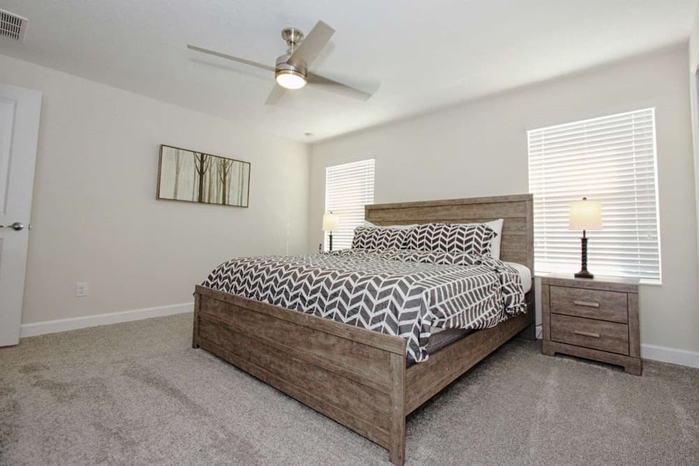 Awesome 4 Bedroom 3 Bath Town Home in Championsgate