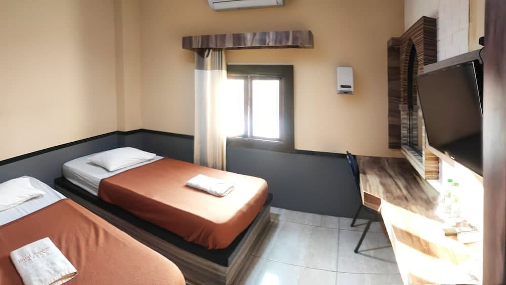 Hotel Syariah Larismanis