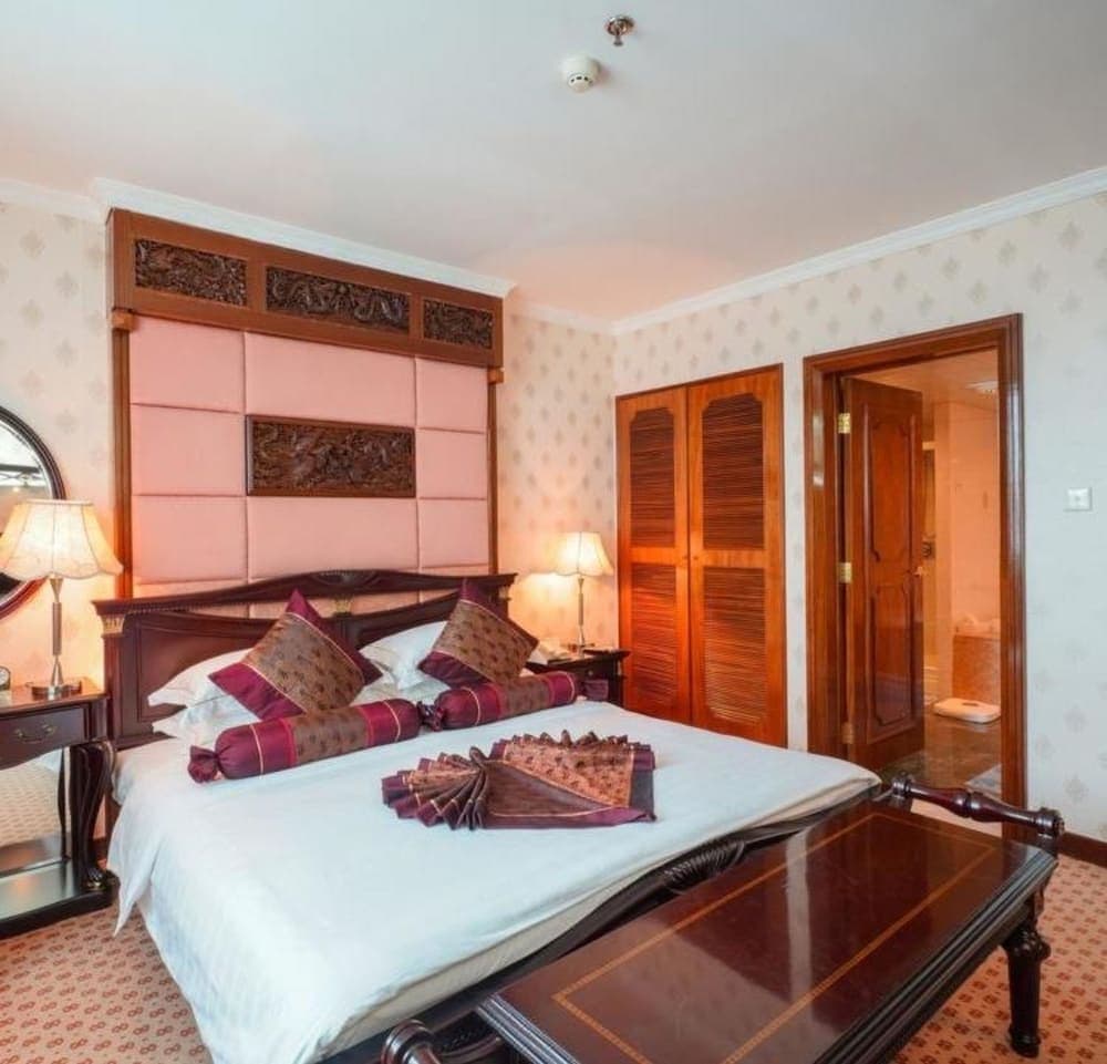 Xiamen Huaqiao Hotel