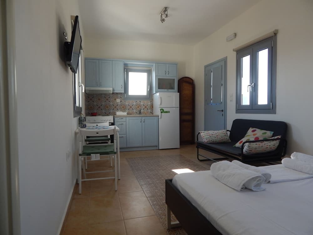 Armonia Studios and Villas