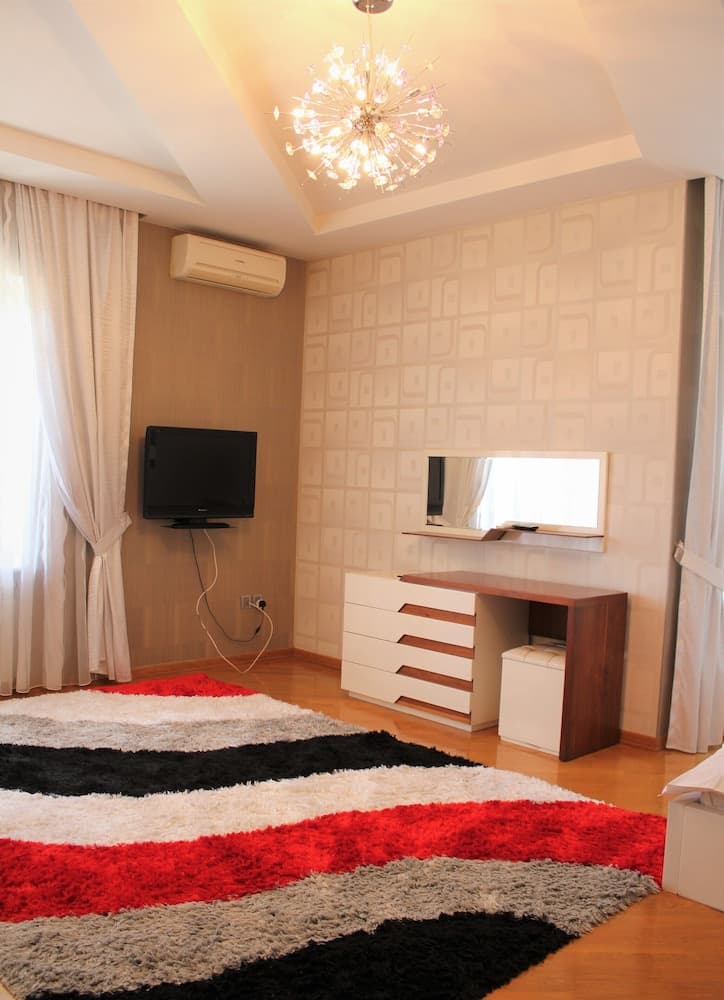 Apartment on Akademik Sh. Azizbayov 88a