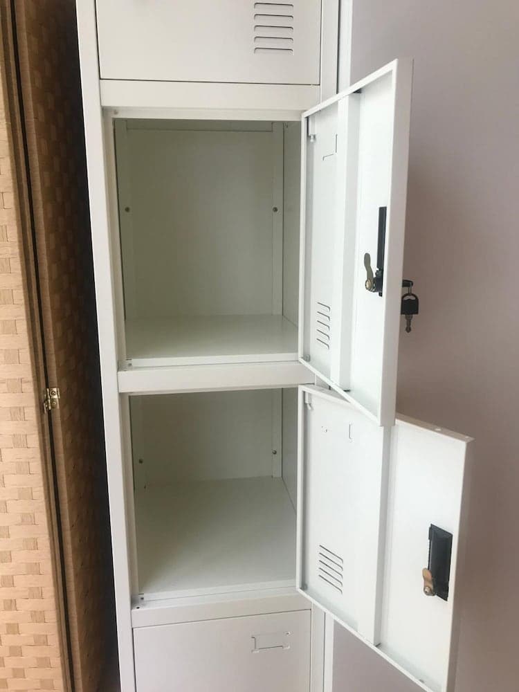 Million Pointz - Hostel