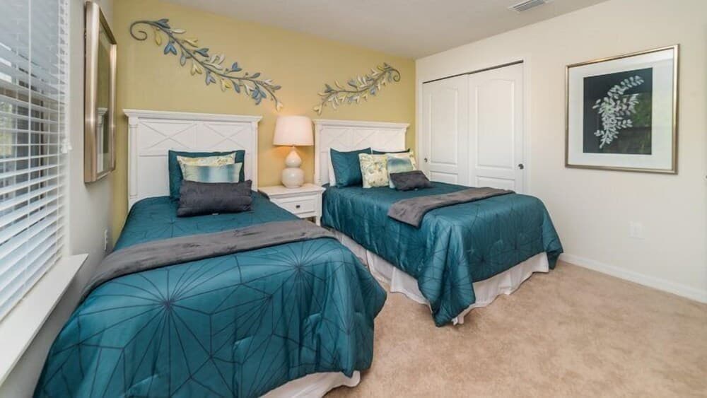 Stunning 8 Bedroom 6 Bath Pool Home at Windsor at Westside Resort