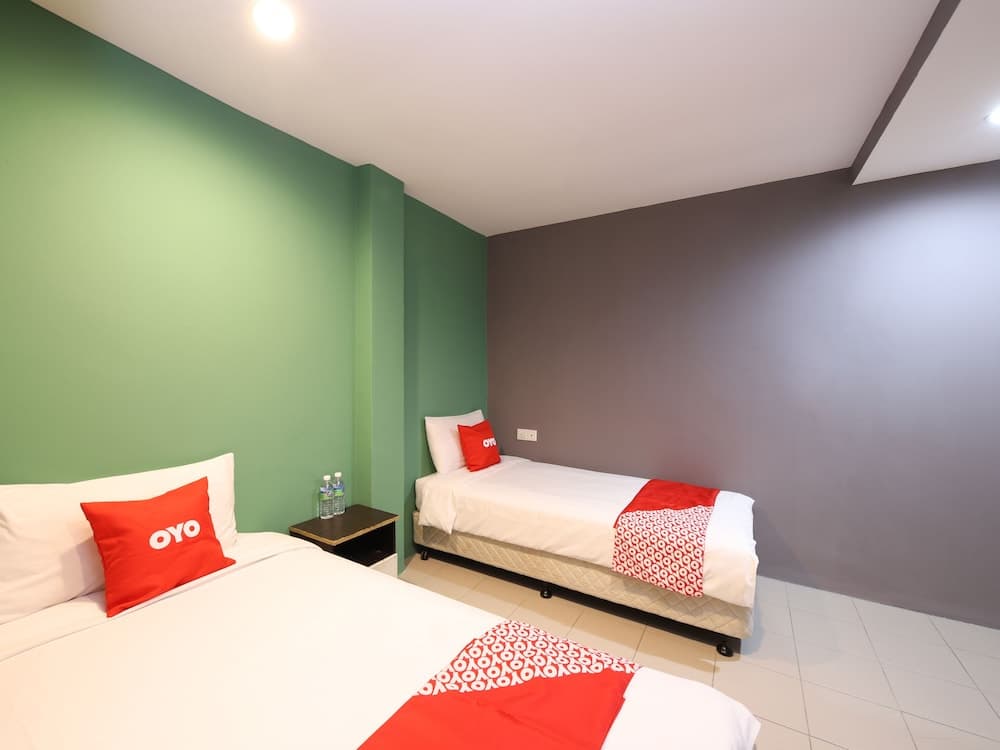OYO 89688 Alor street Hotel