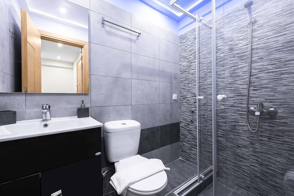 Blanco Apartments-Nilie Hospitality MGMT