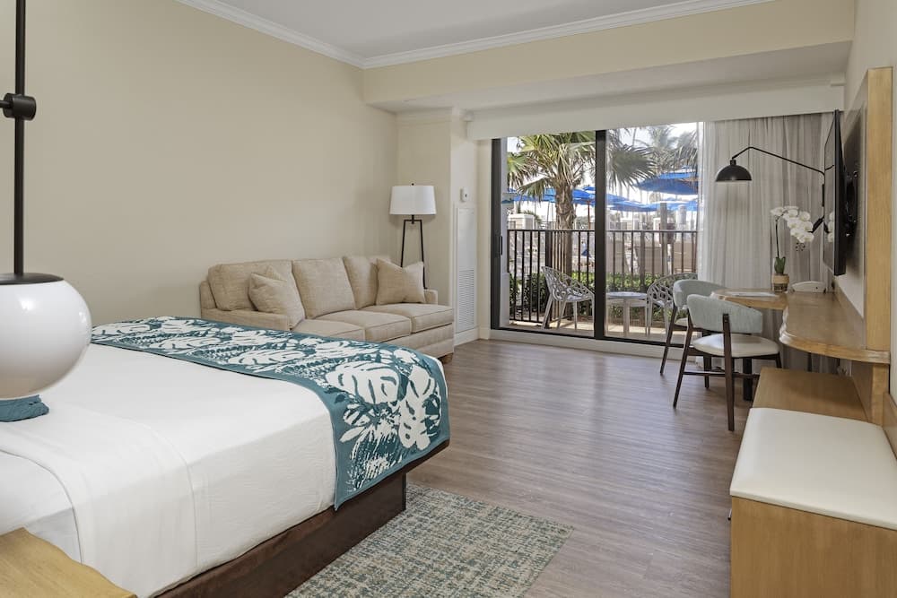 Opal Grand Oceanfront Resort & Spa