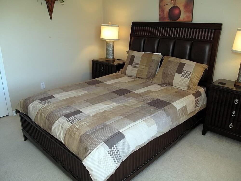 Beautiful 6 Bedroom 4 Bath Pool Home In Gated Resort