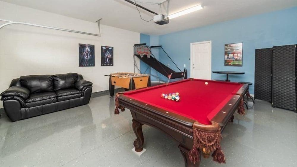 Amazing 5 Bed 5 Bath Pool Home in Windsor at Westside Resort