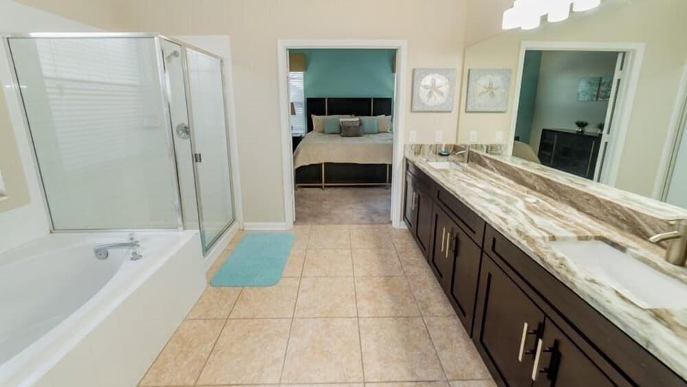 Lovely 5 Bedroom Villa in the Windsor Palms Resort