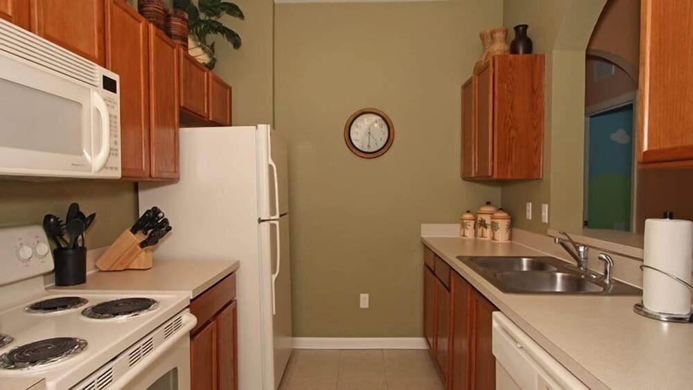 Beautiful 3 Bedroom 2 Bath First Floor Condo in Windsor Hills Resort