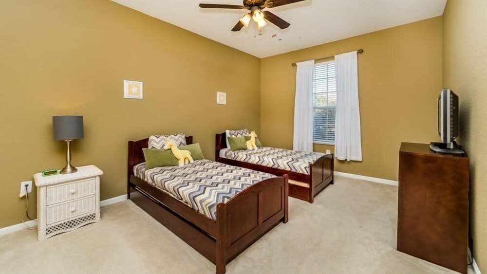 Stunning 3 Bedroom 2 Bath Windsor Hills Condo