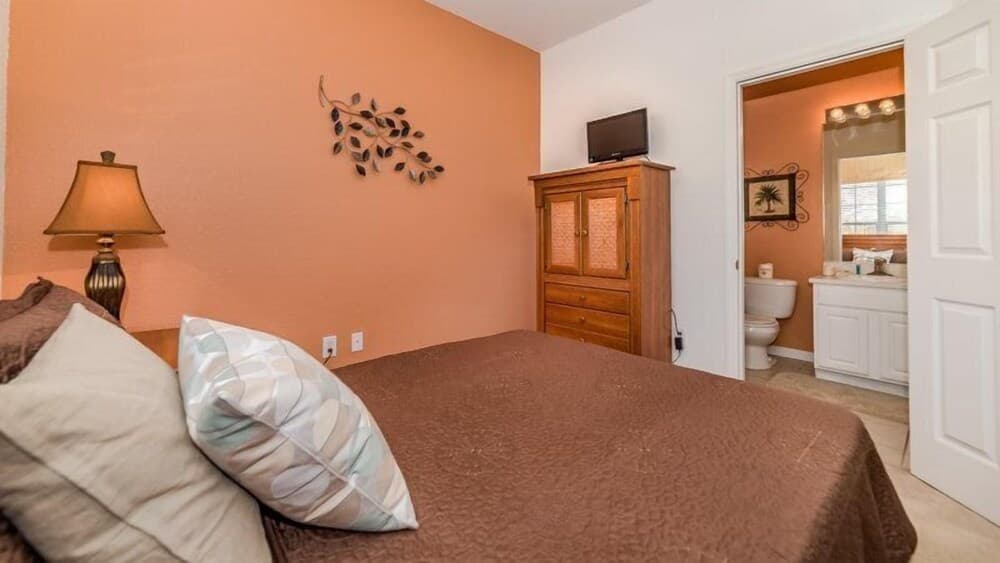 Kissimmee 3 Bed 3 Bath Town Home in Windsor Hills Resort