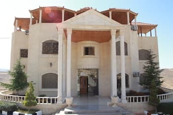 Deluxe Villa Guest House