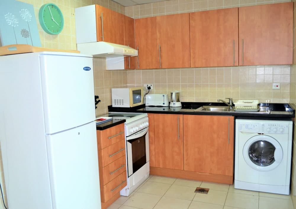 Fully Furnished 1BR with Balcony & Marina View - MRVW