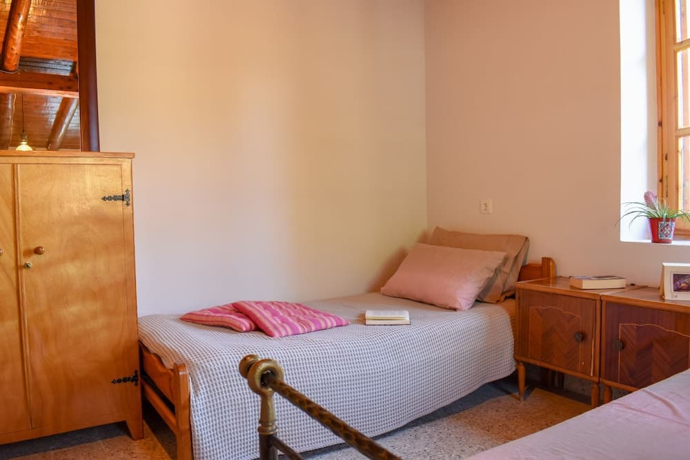 Stone Residence With Sea Views Near the Beach