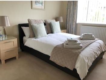 Queens Road Rental - Winchester Accommodation