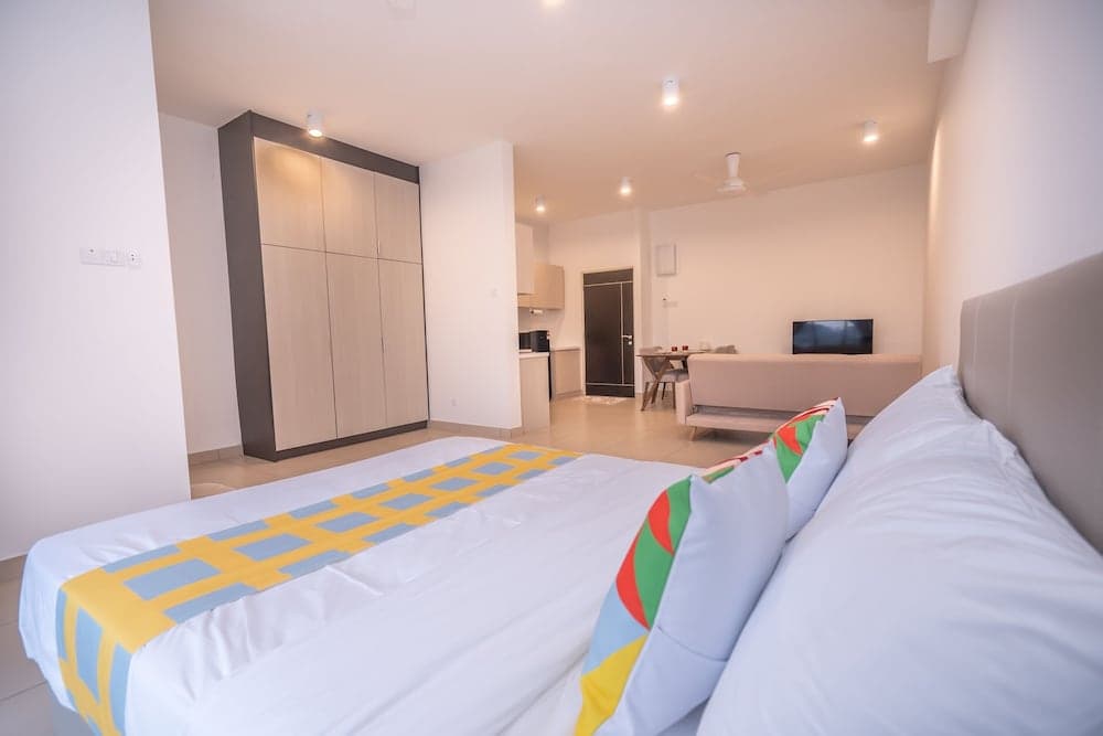 OYO Home89606Exquisite Studio Midhill