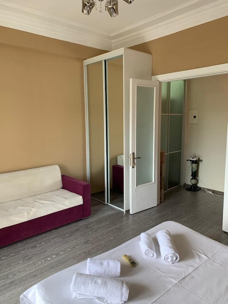 Sea View Apartment in the Old City