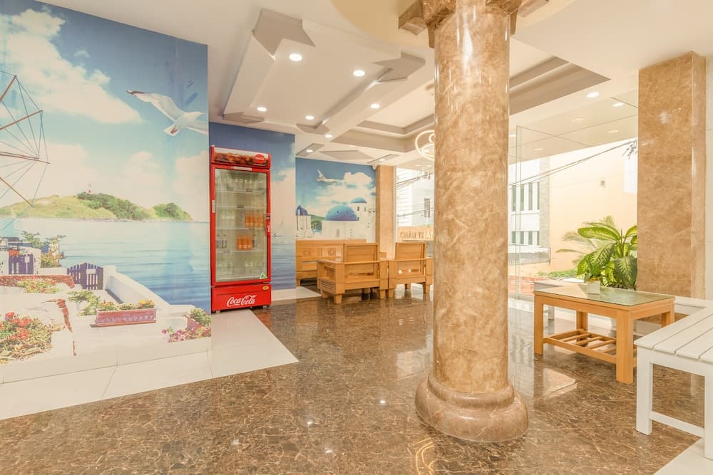 OYO 621 Hoang Truong Hotel